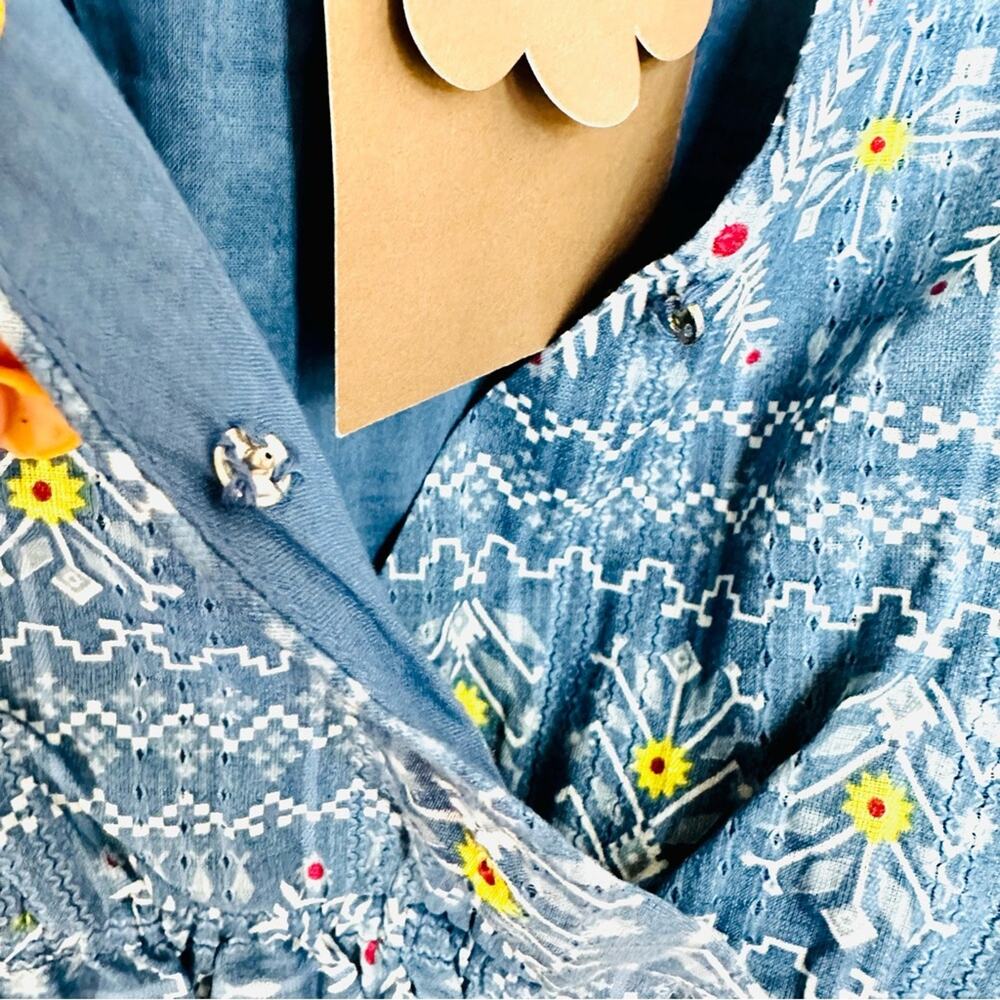 NEW ANTHROPOLOGIE FOREVER THAT GIRL Blue White Floral Smock VNeck Blouse Top XS - Picture 7 of 13
